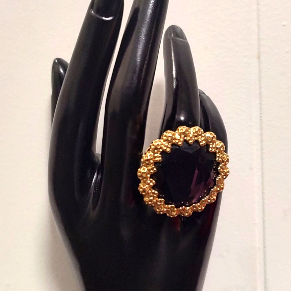 Coach Large Faux Dark Amethyst ring in Gold tone. Size 7